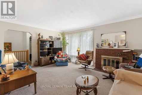 684 Wavell Avenue Ottawa ON K2A 3B1