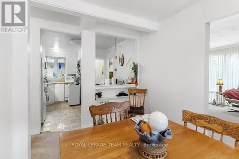 684 Wavell Avenue Ottawa ON K2A 3B1