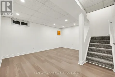1584 Feather Lane Ottawa ON K1T 1V4