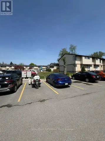 1584 Feather Lane Ottawa ON K1T 1V4
