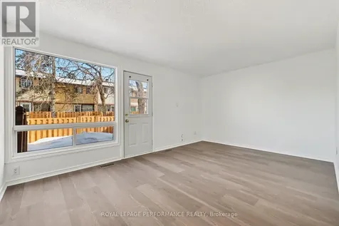 1584 Feather Lane Ottawa ON K1T 1V4