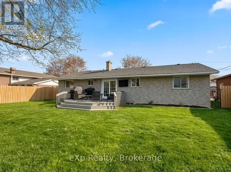 209 15th Avenue Hanover ON N4N 3E1