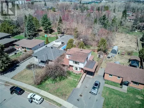 222 Nepahwin Sudbury ON P3E 2H6