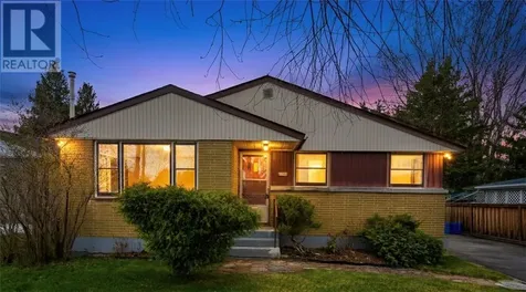 1587 Crestmoor Road Greater Sudbury ON P3A 4M3