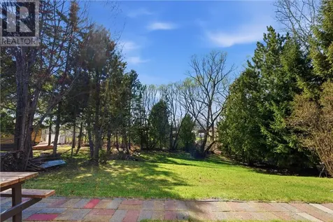 1587 Crestmoor Road Greater Sudbury ON P3A 4M3