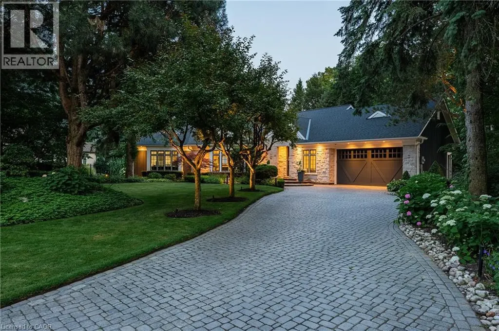 2348 Carrington Place Oakville ON L6J 5P4
