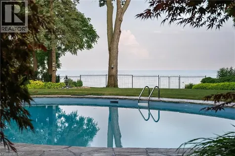 2348 Carrington Place Oakville ON L6J 5P4