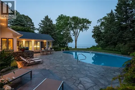 2348 Carrington Place Oakville ON L6J 5P4