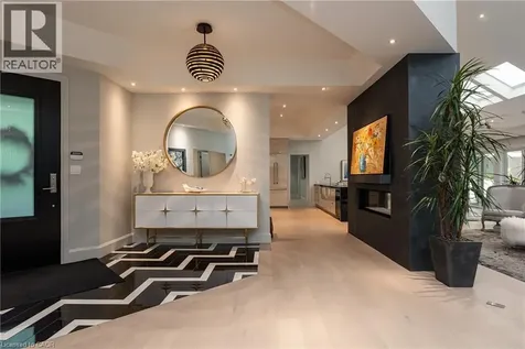 2348 Carrington Place Oakville ON L6J 5P4