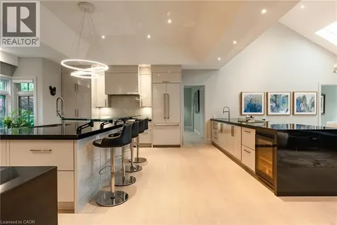 2348 Carrington Place Oakville ON L6J 5P4