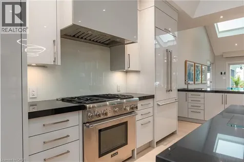 2348 Carrington Place Oakville ON L6J 5P4