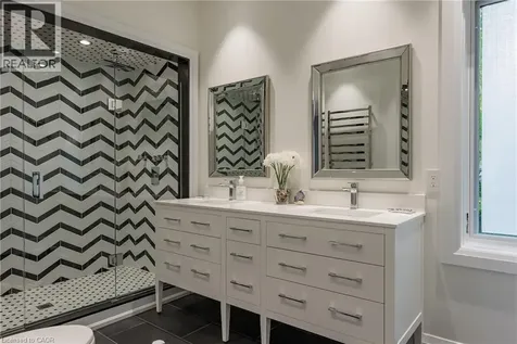 2348 Carrington Place Oakville ON L6J 5P4