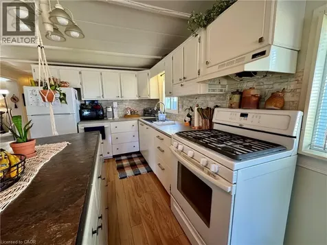 580 Beaver Creek Road Waterloo ON N2J 3Z4