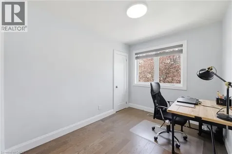 2122 Bridge Road Oakville ON L6L 2G1