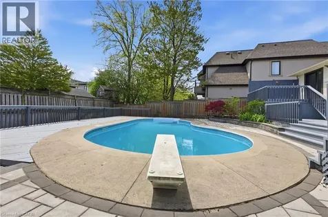 2122 Bridge Road Oakville ON L6L 2G1