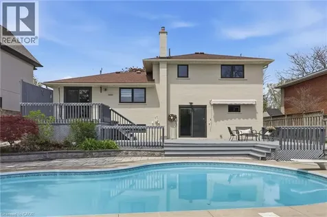 2122 Bridge Road Oakville ON L6L 2G1