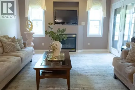 11908 Brouillette Court Tecumseh ON N8N 5H5
