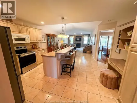 11908 Brouillette Court Tecumseh ON N8N 5H5