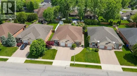 11908 Brouillette Court Tecumseh ON N8N 5H5