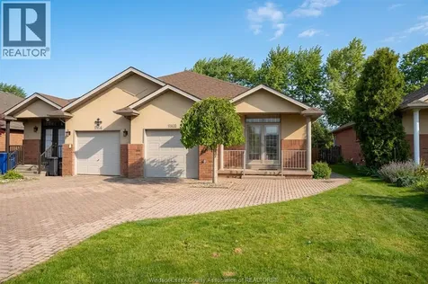 11908 Brouillette Court Tecumseh ON N8N 5H5
