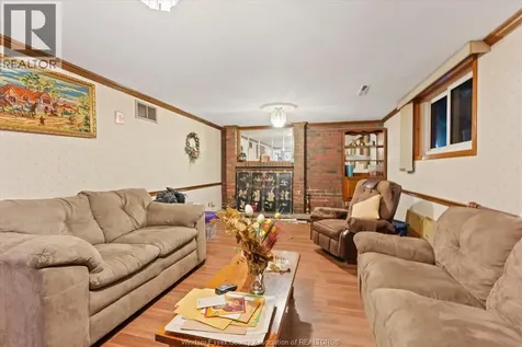 10575 Mulberry Drive Windsor ON N8R 1H7