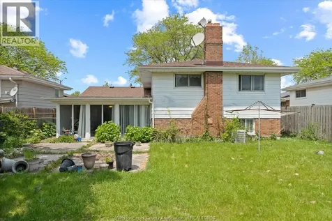 10575 Mulberry Drive Windsor ON N8R 1H7