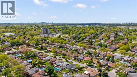 10575 Mulberry Drive Windsor ON N8R 1H7