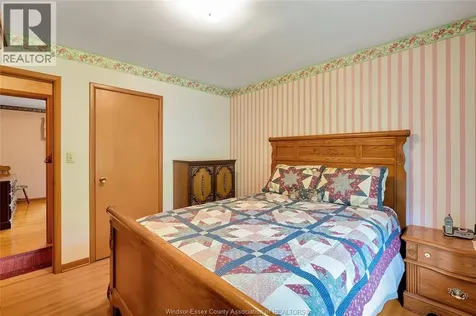 1830 Randolph Avenue Windsor ON N9B 2W3