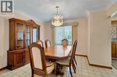 1830 Randolph Avenue Windsor ON N9B 2W3