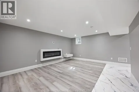1835 Edgemore Lasalle ON N9H 2J5