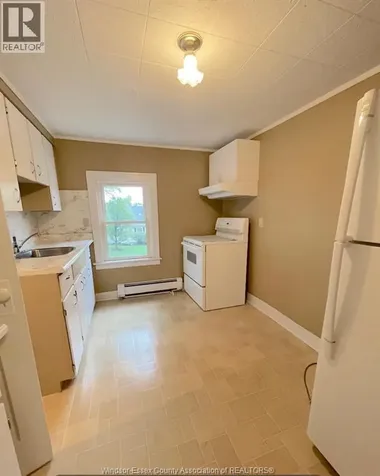 704 Bensette Windsor ON N8X 2Z1