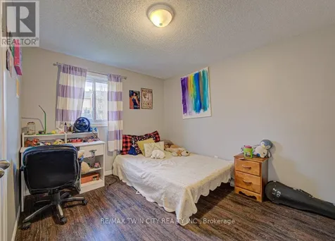 237B Thistleglen Place Waterloo ON N2T 2A6
