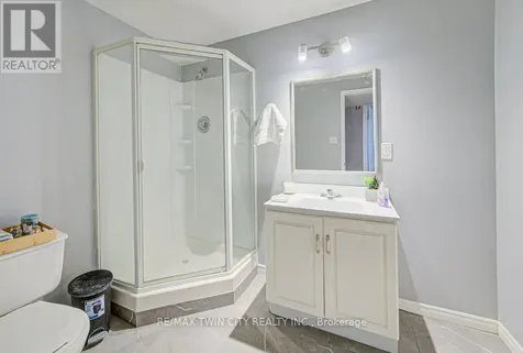 237B Thistleglen Place Waterloo ON N2T 2A6
