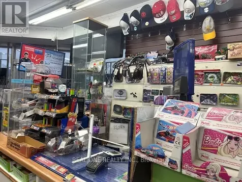 155 Victoria Avenue North Hamilton (landsdale) ON L8L 5E7