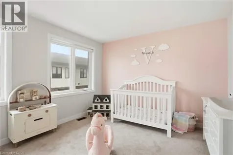 59 Markle Crescent Ancaster ON L9G 0H3