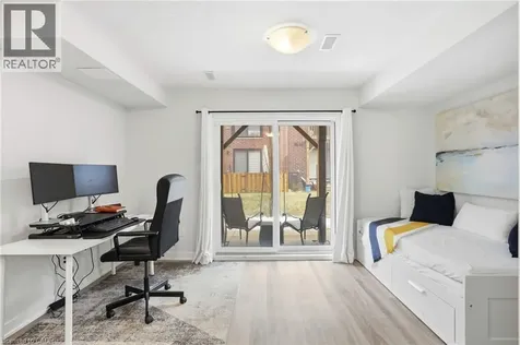 59 Markle Crescent Ancaster ON L9G 0H3