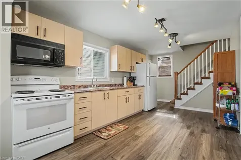 123 Norfolk Avenue Cambridge ON N1R 3V3