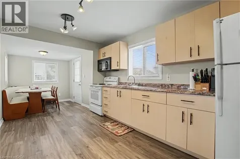 123 Norfolk Avenue Cambridge ON N1R 3V3