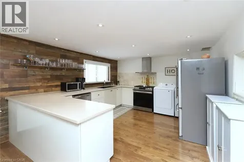 1 John Avenue Paris ON N3L 2S8