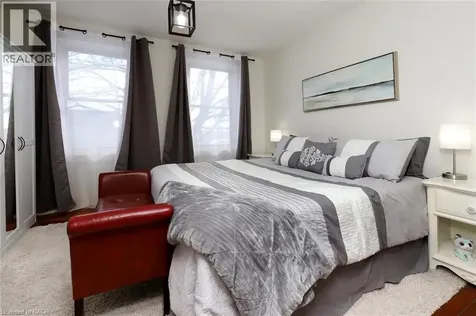 1 John Avenue Paris ON N3L 2S8