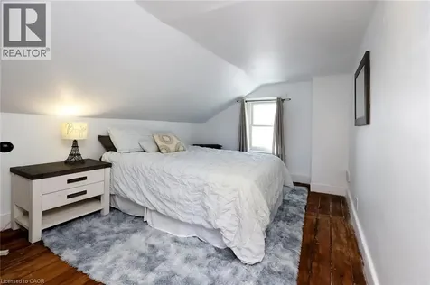 1 John Avenue Paris ON N3L 2S8