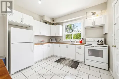 43 Harvey Street Hamilton (gibson) ON L8L 2L9