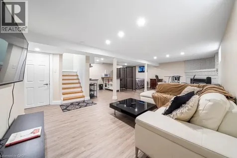 494 Ferguson Avenue North Hamilton ON L8L 4Z5