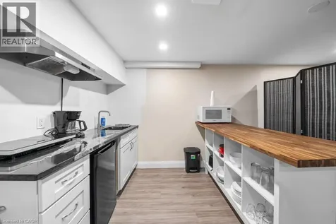 494 Ferguson Avenue North Hamilton ON L8L 4Z5