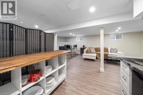 494 Ferguson Avenue North Hamilton ON L8L 4Z5