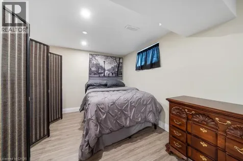 494 Ferguson Avenue North Hamilton ON L8L 4Z5