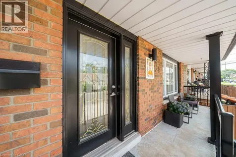 494 Ferguson Avenue North Hamilton ON L8L 4Z5