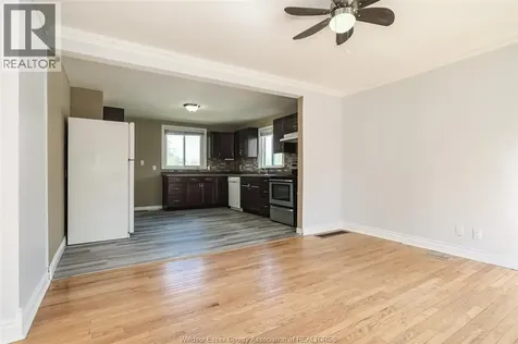 1040 Pope Street Lasalle ON N9J 3E4
