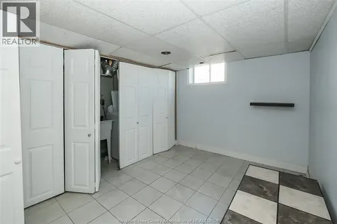 1040 Pope Street Lasalle ON N9J 3E4