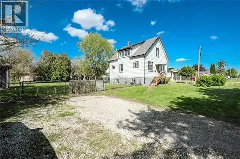 1040 Pope Street Lasalle ON N9J 3E4